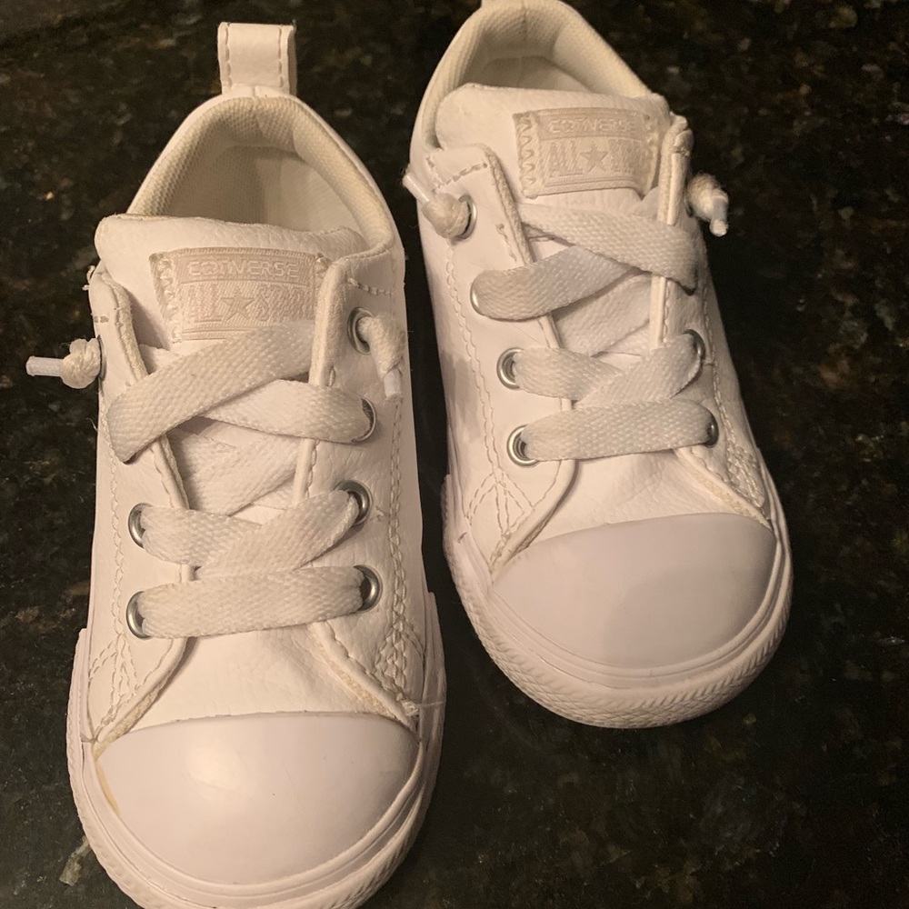 Toddler converse size 8